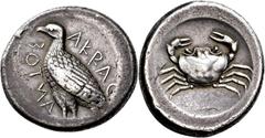 GRIECHISCHE MÜNZEN Sizilien Akragas Tetradrachme 460/446 v. Chr. Adler mit geschlossenen Flügeln nach links stehend, rechts im Feld AKPAC (abwärts), links im Feld ANTOS (aufwärts, retrograd). Rev. Kra