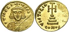 Byzantines - Tiberius III 698-705 - Solidus, Constantinople, 698-705, AU 4.42g. Avers : D TIbERIVS PE (AV) Buste couronné et cuirassé vu de face, tenant une lance posée sur l’épaule gauche et un b