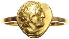 GRIECHISCHE MÜNZEN ÄGYPTEN, Ptolemaios I., 305-285 v.Chr., AV Triobol. Diad. Kopf r. Rs.Adler auf Blitz mit geöffnetem Flügel l. stehend. Seitlich unten an eine Ringschiene angelötet. 3,05g. GOLD, ss 