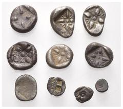 GRIECHISCHE MÜNZEN KLEINASIEN, IONIEN, Stadt Milet, Lot von 10 AR Kleinmünzen, dain: Diobol (478-390 v.Chr.). Löwenprotome r., sich umwendend. Rs.Sternförmige Quadratum incusum (6x, Sear 3532). Je ca.