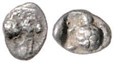 GREEK COINS KLEINASIEN, LYKIEN / Incertum, AR Tetartemorion (525-480 v.Chr.). Eberkopf l. Rs.Schildkröte im Punktquadrat. 0,15g. vgl.Pozzi 2745, sehr selten,