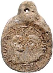 ROMAN COINS RÖMISCHES REICH, Constantin I. der Große, 307-337, Eins. Bleisiegel. Constantin I. und Constans, sich anblickend. 6,64g., vz