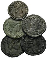 ROMAN COINS RÖMISCHES REICH, Helena, Gemahlin des Constantius I., +329, AE Follis, AE .SMANT. Drap. Büste r. Rs.Securitas mit Zweig (ss/vz). DAZU: gleiche SMHE (andere Frisur ss/vz); Theodora. AE 4. .