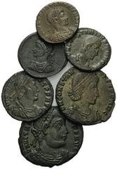 ROMAN COINS RÖMISCHES REICH, Constantius II., 337-361, AE Maiorina C . CONSI. Diad. Büste r. Rs.Soldat verübt Reitersturz (ss). DAZU: als Caesar, AE 1/2 Cent. PRT Rs.2 Standarten zw. 2 Soldaten (vz); 
