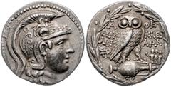 GREEK COINS GRIECHENLAND, ATTIKA / Stadt Athen, AR Tetradrachme (122/1 v.Chr.). Magistraten Euryklei, Ariara und Saty. Behelmter Kopf der Athena r. Rs.Eule auf Amphora r. 16,68g. Ex Kirsch Auktion VI 