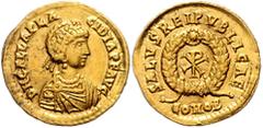 ROMAN COINS RÖMISCHES REICH, Galla Placidia, Gemahlin des Constantius III., +450, AV Semis, Rom oder Ravenna. Drap. Büste mit Perldiadem r. Rs.Christogramm im Kranz. 2,16g. RIC Valentinian 2054 GOLD, 