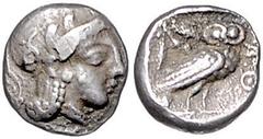 GREEK COINS GRIECHENLAND, ATTIKA / Stadt Athen, AR Trihemiobol. Behelmter Kopf der Athena r. Rs.Eule steht r., blickt frontal, zwischen Olivenzweig und Stadtkürzel. 1,23g. ss+ HGC 1665