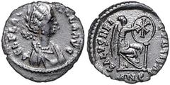 ROMAN COINS RÖMISCHES REICH, Aelia Flaccilla, Gemahlin des Theodosius I., +386, AE 4, Antiochia. Büste mit Perldiadem r., AEL FLACCILLA AVG. Rs.Victoria r. sitzend, davor Schild mit Christogramm, SALV