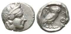 GRIECHISCHE MÜNZEN GRIECHENLAND, ATTIKA / Stadt Athen, AR Tetradrachme (430-420 v.Chr.). Kopf der Athena r. Rs.Eule r. mit Olivenzweig und Mondsichel im quadratum incusum. 17,16g. ss-vz Kroll 8; HGC 4