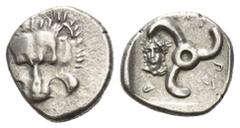 GRIECHISCHE MÜNZEN KLEINASIEN, LYKIEN. Perikles, um 380 v.Chr., AR 1/3 Stater, Perikles (380-362 v.Chr.). Löwenskalp. Rs.Triskeles, Beiz. Apoll mit Lorbeerkranz. 3,06g. ss+ BMC-