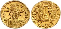 BYZANTINE COINS BYZANTINISCHES REICH, Constantin IV., 668-685, AV Solidus, CONOB =Konstantinopel. Büste mit Speer und Schild. Rs.Krückenkreuz mit 3 Stufen, l. Heraclius, r. Tiberius stehend, Off.D. 4,