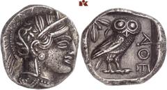 GRIECHISCHE MÜNZEN ATTICA. ATHEN. AR-Tetradrachme, um 420/405 v. Chr.; 17,15 g. Athenakopf r. mit attischem Helm//In Incusum: Eule r., dahinter Olivenzweig und Mondsichel. Flament Gruppe III. Herrlich