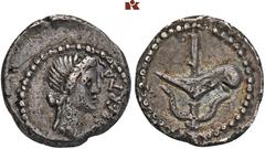 ROMAN COINS IMPERATORISCHE PRÄGUNGEN M. Iunius Brutus. AR-Quinar, 42 v. Chr., Lagermünzstätte in Kleinasien oder Nordgriechenland; 1,82 g. Libertaskopf r.//Rammsporn und Anker über Kreuz. Bab. 33; BMC