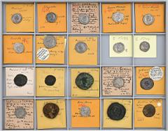 ROMAN COINS LOTS RÖMISCHER MÜNZEN Münzen des 2. bis 4. Jahrhunderts: Es finden sich Münzen von Clodius Albinus bis Maximinus II. Daia, darunter folgende Exemplare: 1. Clodius Albinus (Sesterz, RIC 62,