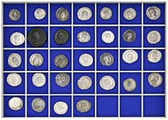 ROMAN COINS ROMAN COINS LOTS RÖMISCHER MÜNZEN Lot römischer Münzen: Das interessante Lot enthält überwiegend Silbermünzen des 3. Jahrhunderts. Es finden sich sowohl Denare (2x Geta, 2x Elagabal, 3x Se