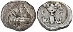 GREEK COINS PELOPONNESUS ELIS. OLYMPIA. AR-Stater, um 452 v. Chr., 82. Olympiade; 11,88 g. Adler fliegt r. mit Schlange in den Fängen//Geflügelter Blitz. Hoover 299; Seltman 49; Slg. BCD vergl. 28. R 