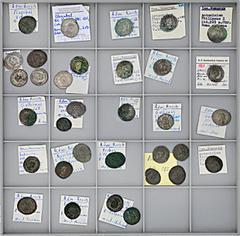 ROMAN COINS LOTS RÖMISCHER MÜNZEN Lot Antoniniane des 3. Jahrhunderts: Das interessante Lot enthält 33 Antoniniane von Elagabal bis Diocletianus und Maximianus, darunter befinden sich Stücke von Elaga