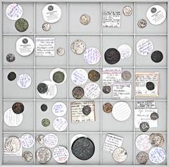 GREEK COINS LOTS GRIECHISCHER MÜNZEN Lot griechischer Silber- und Bronzemünzen: Das interessante Lot enthält vier ptolemäische Gepräge, darunter zwei Tetradrachmen, eine Drachme und ein Oktobol, sowie