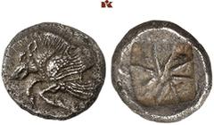 DIE SAMMLUNG DR. KAYA SAYAR, TEIL I - LYKIEN, PAMPHYLIEN UND KILIKIEN LYCIA. Prä- und protodynastische Prägungen. PHOINIKE AR-Tetrobol, 500/480 v. Chr.; 2,92 g. Geflügelte Eberprotome l.//Vielfach get