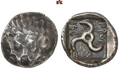 DIE SAMMLUNG DR. KAYA SAYAR, TEIL I - LYKIEN, PAMPHYLIEN UND KILIKIEN LYCIA. Dynastische Prägungen. Aruwatijesi AR-Diobol, 390/370 v. Chr., Zagaba; 1,50 g. Löwenmaske v. v.//In Incusum: Triskelis. Müs
