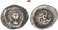 DIE SAMMLUNG DR. KAYA SAYAR, TEIL I - LYKIEN, PAMPHYLIEN UND KILIKIEN LYCIA. Dynastische Prägungen. Trbbenimi AR-Diobol, um 390/370 v. Chr., Wedrei; 1,42 g. Löwenmaske v. v.//In rundem Incusum: Perlkr