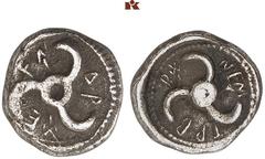 DIE SAMMLUNG DR. KAYA SAYAR, TEIL I - LYKIEN, PAMPHYLIEN UND KILIKIEN LYCIA. Dynastische Prägungen. Trbbenimi AR-Diobol, um 390/370 v. Chr., Wedrei; 1,55 g. Triskelis//In rundem Incusum: Perlkreis, da