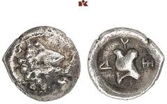 DIE SAMMLUNG DR. KAYA SAYAR, TEIL I - LYKIEN, PAMPHYLIEN UND KILIKIEN LYCIA. Dynastische Prägungen. Maussolos von Karien AR-Hemiobol, nach 360 v. Chr., Xanthos; 0,24 g. Löwenkopf r.//Astragal. Ashton,