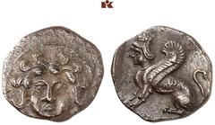DIE SAMMLUNG DR. KAYA SAYAR, TEIL I - LYKIEN, PAMPHYLIEN UND KILIKIEN CILICIA. UNBESTIMMTE MÜNZSTÄTTE. AR-Obol, 4. Jahrhundert v. Chr.; 0,66 g. Gorgoneion//Sphinx sitzt l. SNG France 2, 479; SNG Levan