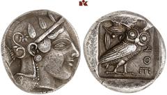 MÜNZEN DER ANTIKEN WELT AUS DIVERSEM BESITZ GRIECHISCHE MÜNZEN. ATTICA. ATHEN. AR-Tetradrachme, um 450 v. Chr.; 17,10 g. Athenakopf r. mit attischem Helm//In Incusum: Eule r., dahinter Olivenzweig. Fl