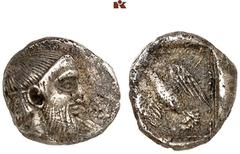 MÜNZEN DER ANTIKEN WELT AUS DIVERSEM BESITZ GRIECHISCHE MÜNZEN. IONIA. MAGNESIA. Archepolis, nach 459 v. Chr. AR-Tetartemorion; Zeuskopf r. mit Haarband//In Incusum: Perlquadrat, darin fliegt Adler l.