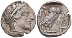 GREEK COINS ATTICA ATHEN. AR-Tetradrachme, um 440/420 v. Chr.; 16,87 g. Athenakopf r. mit attischem Helm//In Incusum: Eule r., dahinter Olivenzweig und Mondsichel. Flament Gruppe II; Hoover 1597. Prüf