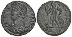 ROMAN COINS MÜNZEN DER RÖMISCHEN KAISERZEIT Procopius, 365-366. Æ-Centenionalis, Constantinopolis, 2. Offizin (?); 2,83 g. Drapierte Büste l. mit Perldiadem//Kaiser steht v. v. mit Labarum und Schild,