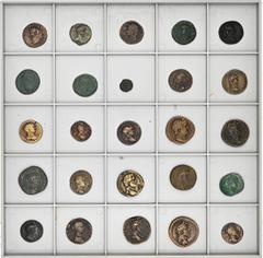 ROMAN COINS LOTS RÖMISCHER MÜNZEN Lot kaiserzeitlicher Bronzeprägungen: Das interessante Lot enthält 22 Sesterze, 25 Asses, einen Dupondius und eine Quadrans des 1. bis 3. Jahrhunderts. Es finden sich