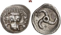 GREEK COINS LYCIA Trbbenimi. AR-Stater, um 390/370 v. Chr. Wedrei; 9.29 g. Löwenmaske//In rundem Incusum: Triskelis. Müseler VIII, 10 (Avers stempelgleich); Olcay/Morkholm, Podalia vergl. 367 (andere 