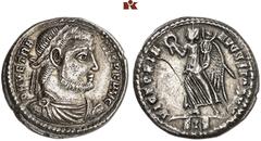 ROMAN COINS MÜNZEN DER RÖMISCHEN KAISERZEIT Vetranio, 350. AR-Siliqua, Siscia; 3.26 g. Drapierte Büste r. mit Lorbeerkranz//Victoria steht l. mit Kranz und Trophäe. RIC 267. RR Feine Tönung, Schrötlin