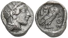 GREEK COINS ATTICA ATHEN. AR-Drachme, um 454/404 v. Chr.; 4,01 g. Athenakopf r. mit attischem Helm//In Incusum: Eule r., dahinter Olivenzweig. Hoover 1631; SNG München 60 ff. Leicht korrodiert, fast v