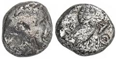 GREEK COINS IUDAEA UNBESTIMMTE MÜNZSTÄTTE. AR-Tetradrachme, um 400 v. Chr.; 16,13 g. Athenakopf r. mit attischem Helm//Eule r., dahinter Olivenzweig und Mondsichel (?), über dem Flügel aramäischer Buc