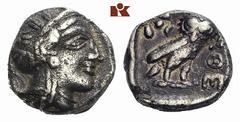 ATTICA ATHEN. AR-Tetradrachme, Anfang des 4. Jahrhunderts v. Chr.; 15.45 g. Athenakopf r. mit attischem Helm//Eule r., dahinter Olivenzweig und Mondsichel. Flament Style X. Sehr schön Die Frage, ob un