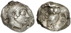 GRIECHISCHE MÜNZEN ATTICA ATHEN. AR-Tetradrachme, 500/480 v. Chr.; 17,38 g. Athenakopf r. mit attischem Helm//In Incusum: Eule steht r., dahinter Olivenzweig. Seltman Gruppe Gii. R Sehr schön