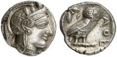 GRIECHISCHE MÜNZEN ATTICA ATHEN. AR-Tetradrachme, um 420/405 v. Chr.; 16,39 g. Athenakopf r. mit attischem Helm//In Incusum: Eule r., dahinter Olivenzweig und Mondsichel. Flament Gruppe III. Hervorrag