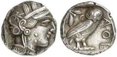 GRIECHISCHE MÜNZEN ATTICA ATHEN. AR-Tetradrachme, um 420/405 v. Chr.; 17,20 g. Athenakopf r. mit attischem Helm//In Incusum: Eule r., dahinter Olivenzweig und Mondsichel. Flament Gruppe III. Feine Pat