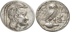 GRIECHISCHE MÜNZEN ATTICA ATHEN AR-Tetradrachme, Metageitnion (= August/September) 132 v. Chr.; 16,91 g. Athenakopf r. mit atti­schem Helm//In Kranz: Eule auf Amphore v. v., r. Löwenprotome. Thompson 