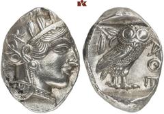 GRIECHISCHE MÜNZEN ATTICA ATHEN AR-Tetradrachme, um 440/420 v. Chr.; 17,15 g. Athenakopf r. mit attischem Helm//In Incusum: Eule r., dahinter Olivenzweig und Mondsichel. Flament Gruppe II. Vorzüglich