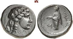 RÖMISCHE MÜNZEN MÜNZEN DER RÖMISCHEN KAISERZEIT. Augustus, 30 v.-14 n. Chr. Æs, Masikytes (Lycia); 7,39 g. Apollokopf r. mit Lorbeerkanz, l. unkenntliches Beizeichen//Apollo Patroös steht v. v. mit Zw