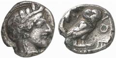 GRIECHISCHE MÜNZEN (GREEK COINS) ATTICA ATHEN. AR-Tetradrachme (subaerat), um 405 v. Chr.; 14.51 g. Athenakopf r. mit attischem Helm//Eule r., dahinter Olivenzweig und Mondsichel. Svoronos Pl. 15, 12-