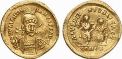 RÖMISCHE MÜNZEN (ROMAN COINS) MÜNZEN DER RÖMISCHEN KAISERZEIT Valentinianus III., 425-455. AV-Solidus, 425/429, Constantinopolis; 4.26 g. Gepanzerte Büste v. v. mit Helm, Speer und Schild//Theodosius 