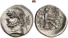 SLG. DR. W. R.: ROMA UNIVERSA, GRIECHEN IV PARTHIA. Phraates II., 132-127 v. Chr. AR-Drachme, um 127 v. Chr.., Tambrax; 3,74 g. Kopf l. mit Diadem, dahinter TAM//Arsakes sitzt r. mit Bogen. Sellwood 1