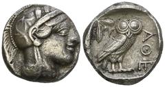 GREEK COINS ATTICA ATHEN. AR-Tetradrachme, um 440/420 v. Chr.; 16,85 g. Athenakopf r. mit attischem Helm//In Incusum: Eule r., dahinter Olivenzweig und Mondsichel. Flament Gruppe II. Sehr schön Erworb