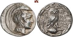 MÜNZEN DER ANTIKEN WELT AUS VERSCHIEDENEM BESITZ GRIECHISCHE MÜNZEN. ATTICA. ATHEN AR-Tetradrachme, Maimakterion (= November/Dezember) 133 v. Chr.; 16,92 g. Athenakopf r. mit attischem Helm//In Kranz: