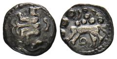 CELTIC COINS GALLIA TREVERI. AR-Quinar, 85/50 v. Chr.; 1,38 g. Mann sitzt l., davor Baum (?), unten Schlange//Stilisiertes Pferd l., darunter Ringel. Delestrée/Tache 201. Breiter Schrötling, sehr schö